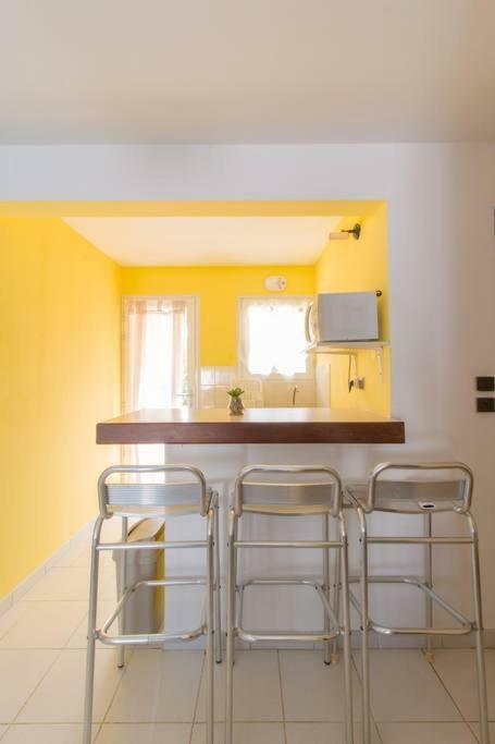 Superbe Studio Avec Jacuzzi Prive Διαμέρισμα Sainte-Anne Εξωτερικό φωτογραφία
